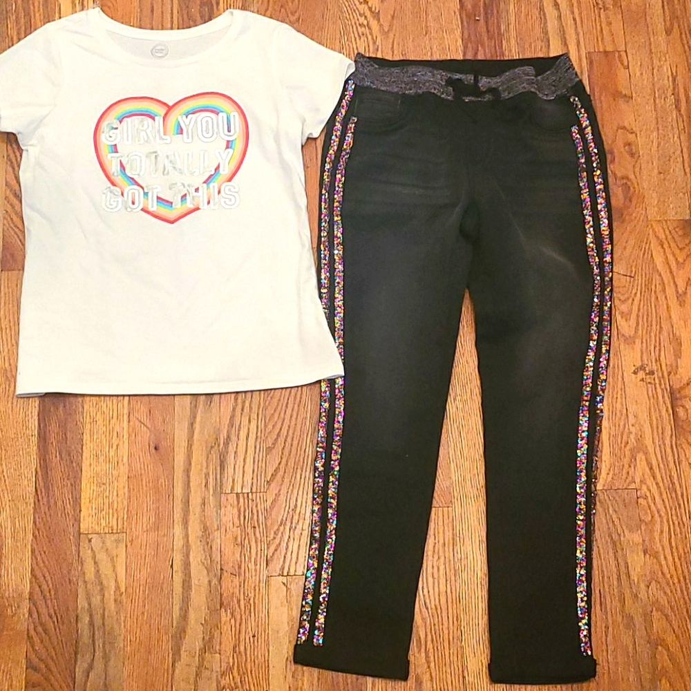 Jeggings & White tee